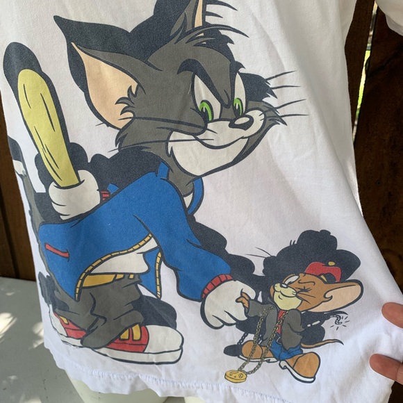 Retro Tom & Jerry graphic tee size Medium. - Picture 2 of 6